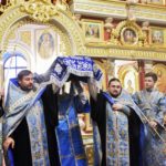 В канун праздника Успения Пресвятой Богородицы Преосвященный епископ Ялтинский Нестор совершил всенощное бдение в кафедральном Александро-Невском соборе г. Симферополя.