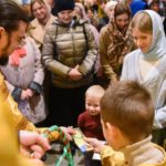 Божественная литургия  в день памяти святителя Николая, архиепископа Мир Ликийских, чудотворца в кафедральном Александро-Невском соборе.