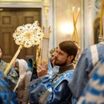В праздник Покрова Пресвятой Богородицы, Преосвященный Каллиник, епископ Бахчисарайский возглавил Божественную литургию в кафедральном соборе святого благоверного князя Александра Невского г. Симферополя.