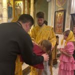 В Александро-Невском соборе г. Симферополя состоялось первое Причастие детей из социально-реабилитационного центра для несовершеннолетних.