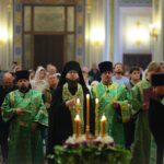 В Александро-Невском кафедральном соборе прошли торжественные богослужения в день Святой Троицы