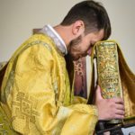 В ВОССТАНОВЛЕННОМ ХРАМЕ 4-Х СВЯТИТЕЛЕЙ МОСКОВСКИХ ПЕТРА, АЛЕКСИЯ, ИОНЫ И ФИЛИППА В ПРЕСТОЛЬНЫЙ ПРАЗДНИК ЕПИСКОП КАЛЛИНИК СОВЕРШИЛ ПЕРВУЮ БОЖЕСТВЕННУЮ ЛИТУРГИЮ.