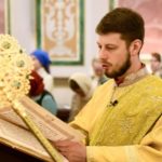 В НЕДЕЛЮ 2-Ю ПО ПЯТИДЕСЯТНИЦЕ ЕПИСКОП БАХЧИСАРАЙСКИЙ КАЛЛИНИК СОВЕРШИЛ БОЖЕСТВЕННУЮ ЛИТУРГИЮ В КАФЕДРАЛЬНОМ СОБОРЕ СВЯТОГО БЛАГОВЕРНОГО КНЯЗЯ  Г. СИМФЕРОПОЛЯ
