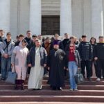В рамках духовно-нравственного воспитания и сотрудничества, студенты Симферопольского автотранспортного техникума посетили Александро-Невский кафедральный собор