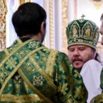 В праздник Входа Господня в Иерусалим  епископ Бахчисарайский Каллиник совершил праздничную Божественную литургию в кафедральном Александро-Невском соборе г. Симферополя.