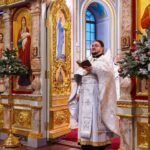 Литургия в кафедральном Свято-Александро-Невском соборе в праздник Крещения Господня.