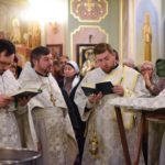 Богослужение в нижнем храме (во имя святителя Гурия, Архиепископа Таврического) в Крещенский сочельник.