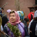 Литургия в праздник Входа Господня в Иерусалим в кафедральном Свято-Александро-Невском соборе.
