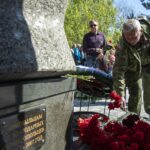 В честь 40-й годовщины аварии на Чернобыльской АЭС, в г. Симферополе состоялась церемония возложения цветов к памятнику жертвам Чернобыльской катастрофы