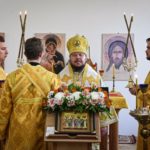 В ВОССТАНОВЛЕННОМ ХРАМЕ 4-Х СВЯТИТЕЛЕЙ МОСКОВСКИХ ПЕТРА, АЛЕКСИЯ, ИОНЫ И ФИЛИППА В ПРЕСТОЛЬНЫЙ ПРАЗДНИК ЕПИСКОП КАЛЛИНИК СОВЕРШИЛ ПЕРВУЮ БОЖЕСТВЕННУЮ ЛИТУРГИЮ.