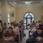 В Просветительском центре имени святителя Гурия Таврического при Александро-Невском кафедральном соборе прошла первая в новом учебном году встреча, посвящённая изучению Священного Писания