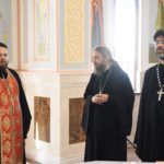 Председатель комиссии по церковному искусству, архитектуре и реставрации при епархиальном совете г. Москвы посетил кафедральный Александро-Невский собор г. Симферополя.