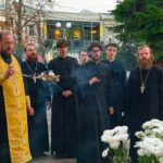 Студенты Таврической духовной семинарии почтили память святителя Гурия Таврического и митрополита Лазаря в Александро-Невском кафедральном соборе