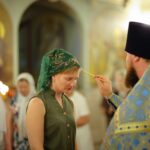 Праздничные богослужения в нижнем храме Александро-Невского кафедрального собора в день празднования Казанской иконы Божией Матери