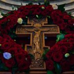 Богослужение в канун Происхождения Честных Древ Животворящего Креста Господня в кафедральном Александро-Невском соборе