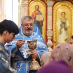 Высокопреосвященнейший Митрофан, Митрополит Мурманский и Мончегорский возглавил праздничную Божественную литургию в кафедральном соборе святого благоверного князя Александра Невского г. Симферополя в праздник Рождества Пресвятой Владычицы нашей Богородицы
