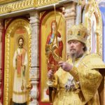 Высокопреосвященнейший Митрополит Лазарь возглавил Божественную литургию в кафедральном соборе святого благоверного князя Александра Невского г. Симферополя.