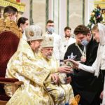 ДУХОВЕНСТВО, МОНАШЕСТВУЮЩИЕ И МИРЯНЕ КРЫМСКОЙ ЕПАРХИИ ПОЗДРАВИЛИ МИТРОПОЛИТА СИМФЕРОПОЛЬСКОГО И КРЫМСКОГО ЛАЗАРЯ С РОЖДЕСТВОМ ХРИСТОВЫМ.