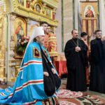 Митрополит Симферопольский и Крымский Лазарь совершил Пасхальную вечерню вторника Светлой седмицы в кафедральном Александро-Невском соборе г. Симферополя.
