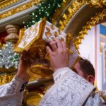 Литургия в кафедральном Свято-Александро-Невском соборе в праздник Крещения Господня.
