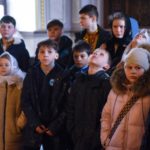 Ребята из образцового ансамбля "Сударушка" при школе № 2 г. Симферополя побывали на экскурсии в кафедральном Александро-Невском соборе.