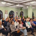 В Просветительском центре святителя Гурия Таврического состоялось занятие курса «Изучаем Библию вместе с батюшкой»