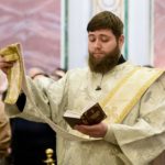 Литургия святителя Василия Великого в Великую субботу в кафедральном Александро-Невском соборе г. Симферополя.