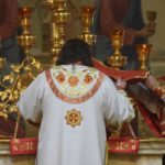 В Неделю 17-ю по Пятидесятнице, по Воздвижении,  Преосвященный Каллиник, епископ Бахчисарайский совершил Божественную литургию в нижнем храме имени св.Гурия Таврического, кафедрального Свято- Александро- Невского собора г.Симферополя.