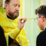 Студенты Таврической духовной семинарии почтили память святителя Гурия Таврического и митрополита Лазаря в Александро-Невском кафедральном соборе