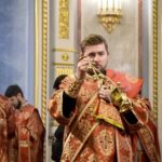 В ДЕНЬ ПРАЗДНОВАНИЯ ПЕРЕНЕСЕНИЯ МОЩЕЙ  СВЯТИТЕЛЯ  И ЧУДОТВОРЦА НИКОЛАЯ МИТРОПОЛИТ СИМФЕРОПОЛЬСКИЙ И КРЫМСКИЙ ЛАЗАРЬ ВОЗГЛАВИЛ ЛИТУРГИЮ В АЛЕКСАНДРО-НЕВСКОМ КАФЕДРАЛЬНОМ СОБОРЕ Г. СИМФЕРОПОЛЯ.