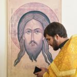 В ВОССТАНОВЛЕННОМ ХРАМЕ 4-Х СВЯТИТЕЛЕЙ МОСКОВСКИХ ПЕТРА, АЛЕКСИЯ, ИОНЫ И ФИЛИППА В ПРЕСТОЛЬНЫЙ ПРАЗДНИК ЕПИСКОП КАЛЛИНИК СОВЕРШИЛ ПЕРВУЮ БОЖЕСТВЕННУЮ ЛИТУРГИЮ.