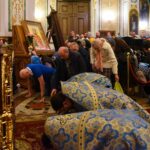 Всенощное бдение в канун Недели 3-й Крестопоклонной в кафедральном Александро-Невском соборе.