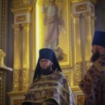 Праздничные богослужения в Александро-Невском кафедральном соборе в праздник Всемирного Воздвижения Честного и Животворящего Креста Господня