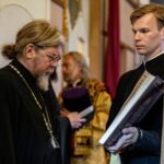 Митрополит Симферопольский и Крымский Тихон совершил Всенощное бдение в кафедральном Александро-Невском соборе