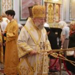 В Неделю 2-ю по Пятидесятнице, Всех святых, в земле Русской просиявших, епископ Нестор совершил Литургию в кафедральном Александро-Невском соборе г. Симферополя.