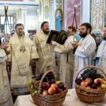 В ПРАЗДНИК ПРЕОБРАЖЕНИЯ ГОСПОДНЯ МИТРОПОЛИТ СИМФЕРОПОЛЬСКИЙ И КРЫМСКИЙ ЛАЗАРЬ ВОЗГЛАВИЛ ПРАЗДНИЧНУЮ ЛИТУРГИЮ В КАФЕДРАЛЬНОМ АЛЕКСАНДРО-НЕВСКОМ СОБОРЕ Г. СИМФЕРОПОЛЯ.
