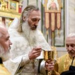 Архиерейская Божественная в кафедральном Свято-Александро-Невском соборе г. Симферополя   в день памяти святителя, Спиридона, епископа Тримифунтского чудотворца.