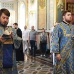 В канун праздника Успения Пресвятой Богородицы Преосвященный епископ Ялтинский Нестор совершил всенощное бдение в кафедральном Александро-Невском соборе г. Симферополя.