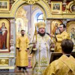 В НЕДЕЛЮ 2-Ю ПО ПЯТИДЕСЯТНИЦЕ ЕПИСКОП БАХЧИСАРАЙСКИЙ КАЛЛИНИК СОВЕРШИЛ БОЖЕСТВЕННУЮ ЛИТУРГИЮ В КАФЕДРАЛЬНОМ СОБОРЕ СВЯТОГО БЛАГОВЕРНОГО КНЯЗЯ  Г. СИМФЕРОПОЛЯ
