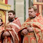 Митрополит Симферопольский и Крымский Лазарь возглавил Литургию в кафедральном Александро-Невском соборе  в праздник Происхождения Честных Древ Животворящего Креста Господня.