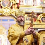Преосвященный Евфимий, епископ Луховицкий возглавил Литургию в Неделю 16-ю по Пятидесятниц  в кафедральном Свято-Александро-Невском соборе г. Симферополя.