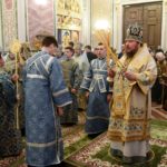 Глава Крымской Митрополии, Высокопреосвященнейший Митрополит Симферопольский и Крымский Лазарь, возглавил праздничную Божественную литургию в кафедральном соборе святого благоверного князя Александра Невского г. Симферополя.