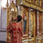 Поздняя Божественная литургия кафедральном Свято-Александро-Невском соборе г. Симферополя  в Неделю 17-ю по Пятидесятнице