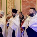 В канун праздника Рождества Христова Митрополит Лазарь возглавил всенощное бдение в кафедральном Александро-Невском соборе г. Симферополя.