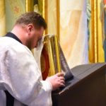 Богослужение в нижнем храме (во имя святителя Гурия, Архиепископа Таврического) в Крещенский сочельник.