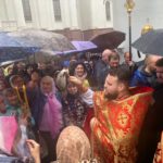 В Крестильном храме в честь иконы Божией Матери " Живоносный Источник" кафедрального Александро - Невского собора г. Симферополя, прошел Престольный праздник.
