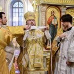 В канун дня памяти святителя Николая епископ Бахчисарайский Каллиник совершил богослужение в кафедральном Александро-Невском соборе г. Симферополя.