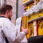 Литургия в кафедральном Свято-Александро-Невском соборе в праздник Крещения Господня.