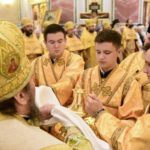 Митрополит Симферопольский и Крымский Тихон возглавил Божественную литургию в кафедральном Александро-Невском соборе г. Симферополя в день памяти Корсунской иконы Божией Материй.