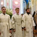В ПРАЗДНИК ПРЕОБРАЖЕНИЯ ГОСПОДНЯ МИТРОПОЛИТ СИМФЕРОПОЛЬСКИЙ И КРЫМСКИЙ ЛАЗАРЬ ВОЗГЛАВИЛ ПРАЗДНИЧНУЮ ЛИТУРГИЮ В КАФЕДРАЛЬНОМ АЛЕКСАНДРО-НЕВСКОМ СОБОРЕ Г. СИМФЕРОПОЛЯ.